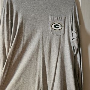 Vineyard Vines Green Bay Packers long sleeve shirt